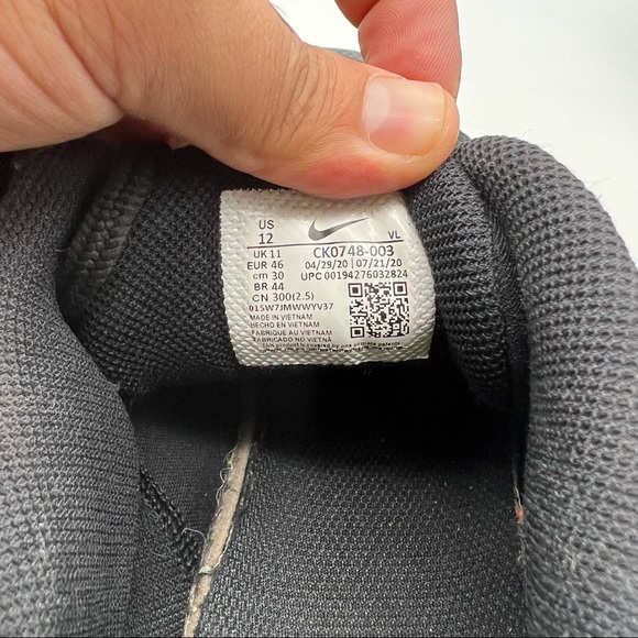 Nike Alpha Men’s Size 12 Huarache Elite 3 Turf Smoke Grey  Black CK0748-003. - Picture 3 of 11